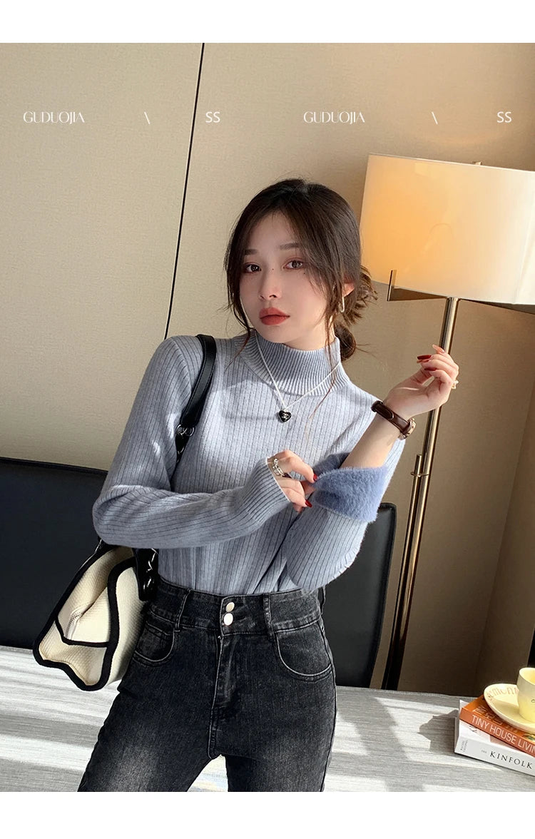 Oversized knitted sweater