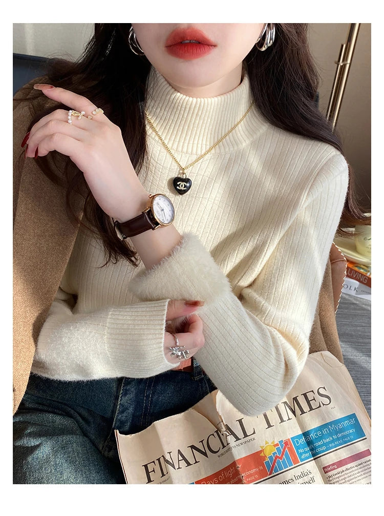Oversized knitted sweater