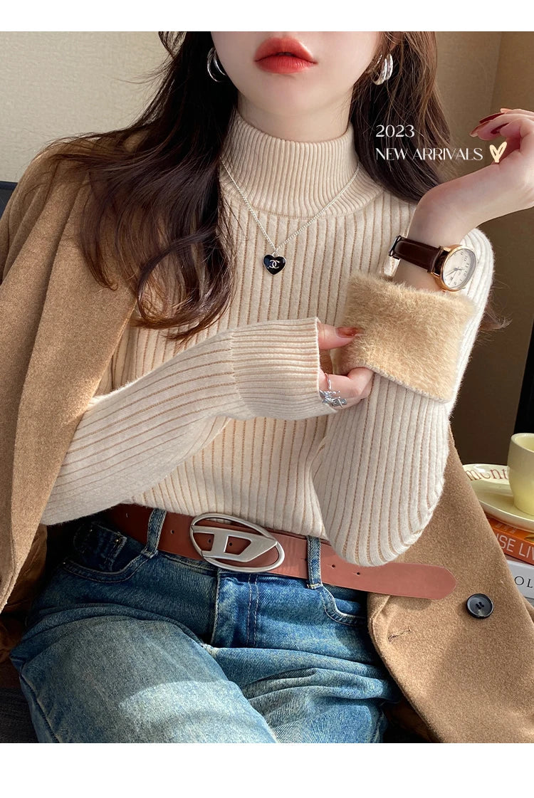Oversized knitted sweater