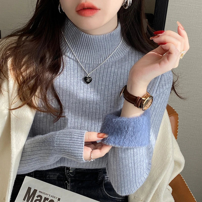 Oversized knitted sweater