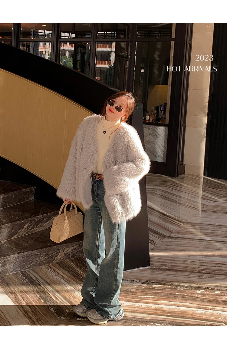 Oversized knitted sweater